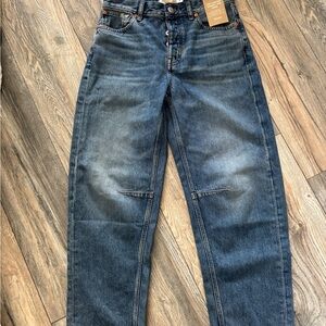 MADEWELL NWT Darted Barrel-leg Women’s Blue Jeans
